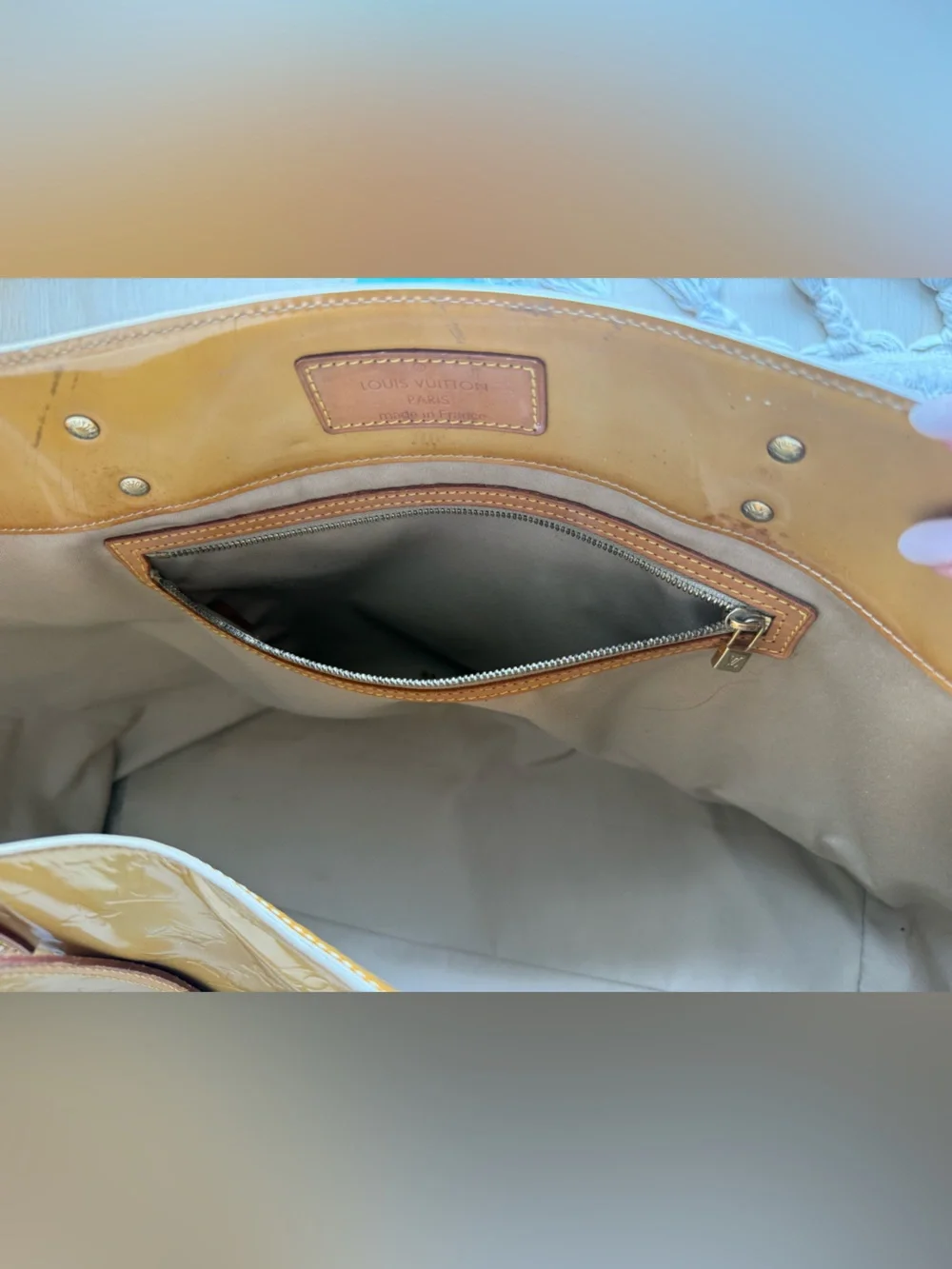 Louis Vuitton Large Houston Vernis Monogram Tote